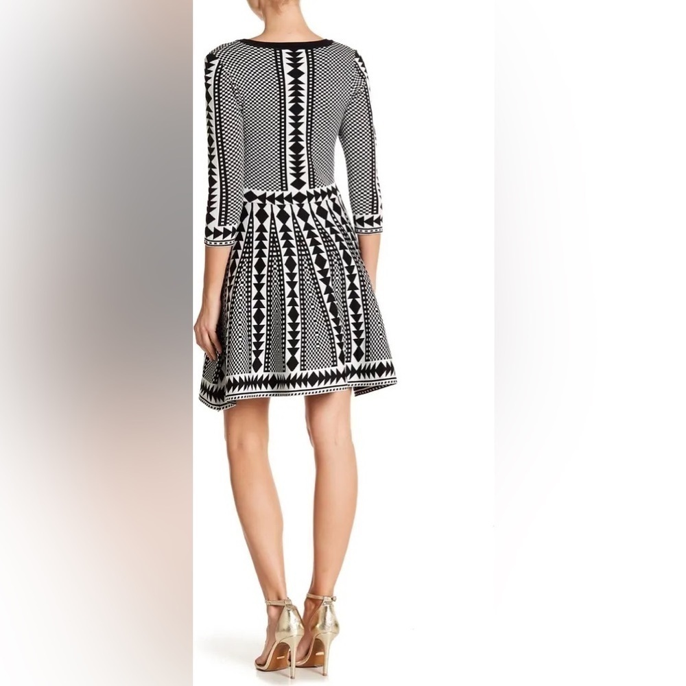 Nina Leonard Black‎ White Geometric Print Fit Flare Knit Dress Scoop Neck Sz Sm - Picture 2 of 6
